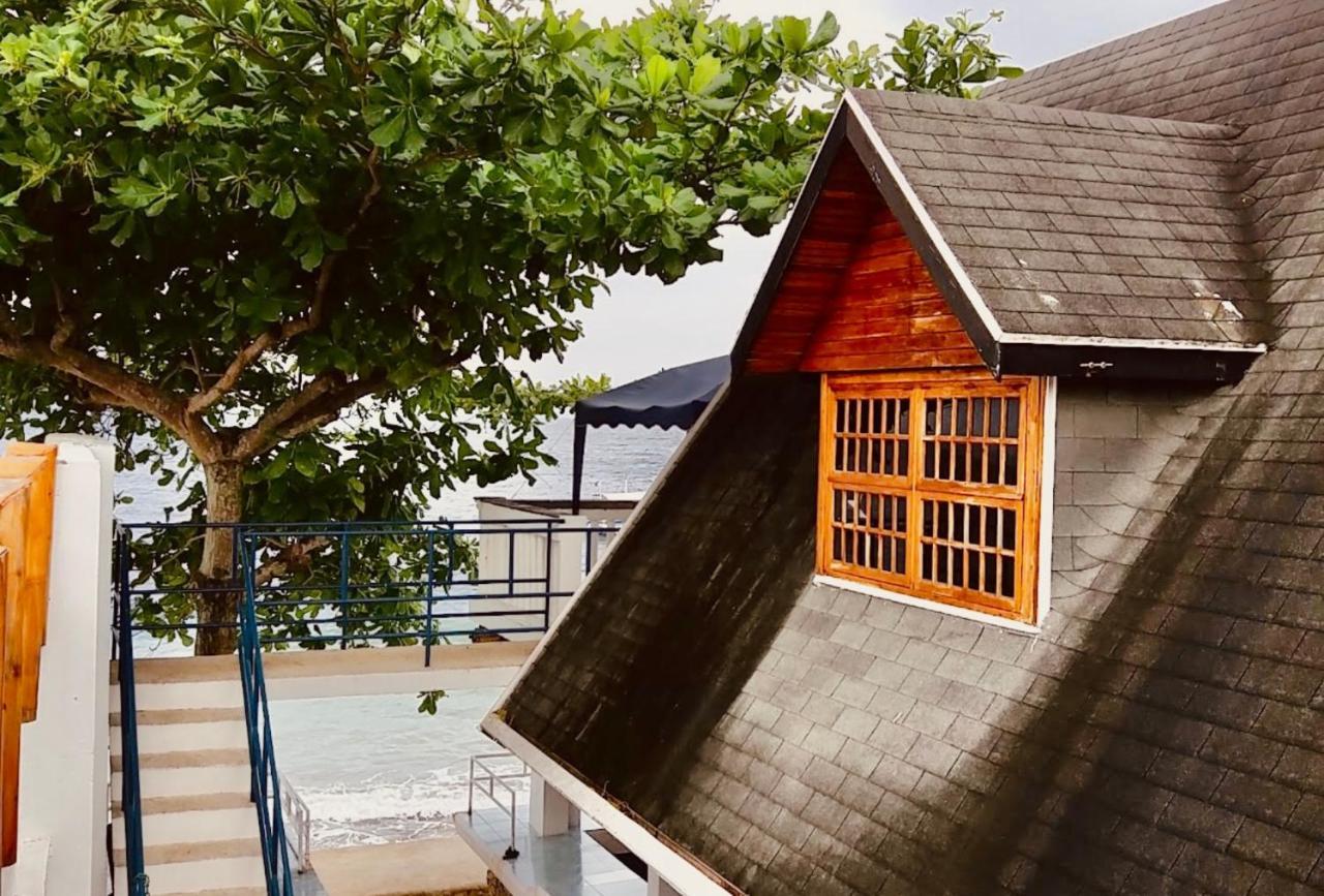 Moana Beach House Moalboal Eksteriør billede