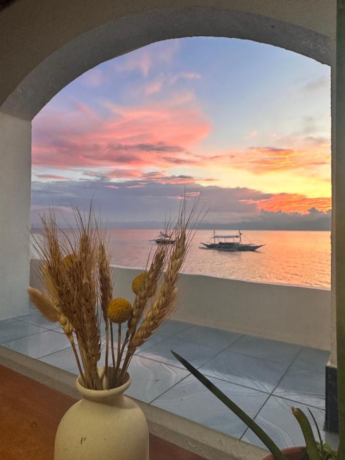 Moana Beach House Moalboal Eksteriør billede
